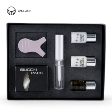 تصویر  پک شیشه ایی بی رنگ دالیزلش با بیگودی دالیزلش (Dollyslash)