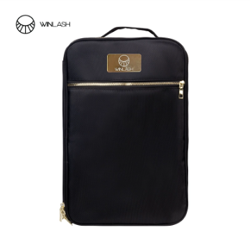 تصویر  کیف آرایشی آوین وینلش